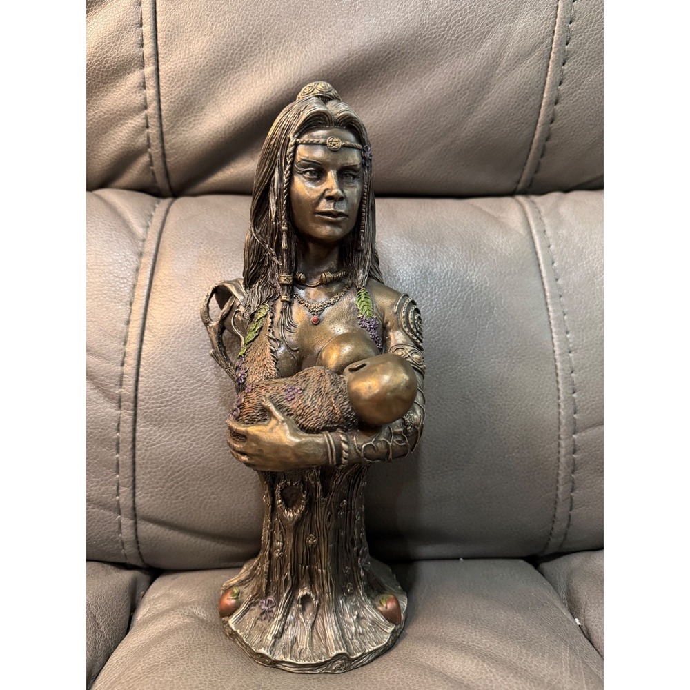 Veronese Design Mother Earth Goddessโ Bust Bronze Finish Nursing Infant 10 inch